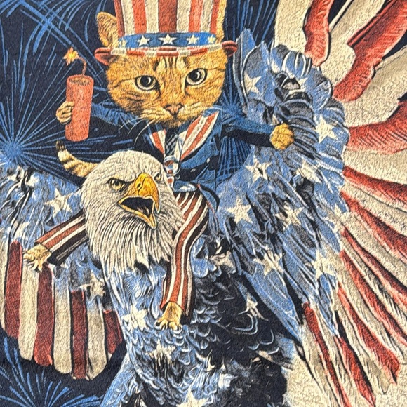 Vintage Short Sleeve Patriotic Graphic T-Shirt with Cat and Eagle - Picture 4 of 11